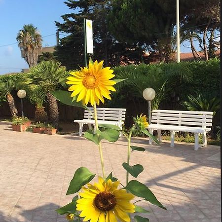 B&B Fiori Gialli Caucana Santa Croce Camerina Εξωτερικό φωτογραφία