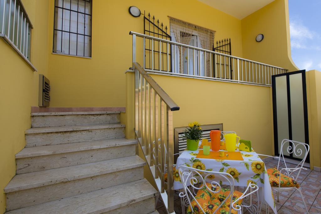B&B Fiori Gialli Caucana Santa Croce Camerina Εξωτερικό φωτογραφία