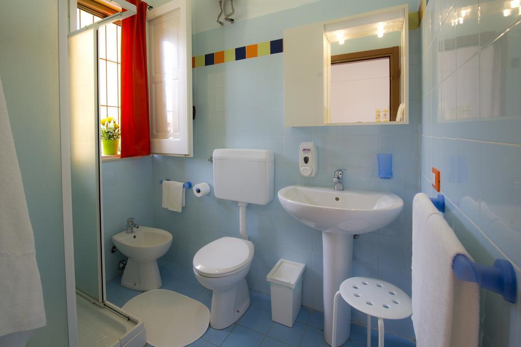 B&B Fiori Gialli Caucana Santa Croce Camerina Δωμάτιο φωτογραφία